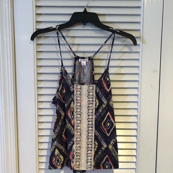 Cute tank top - Picture 1 of 1